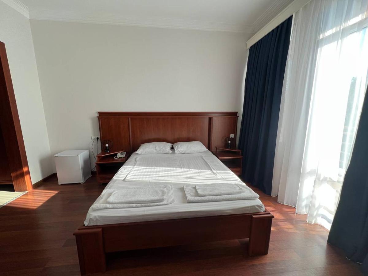 Hotel Aristocrat à Tbilissi Extérieur photo
